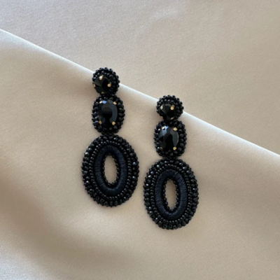 PAULIE POCKET IVY STONE EARRINGS - BLACK